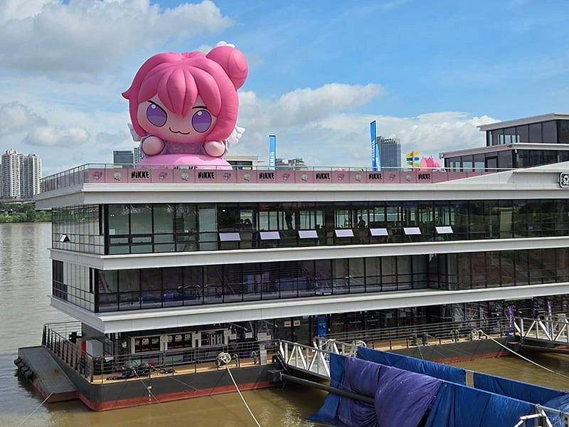 《勝利女神：妮姬》首爾場盛況 超巨大DORO登陸漢江