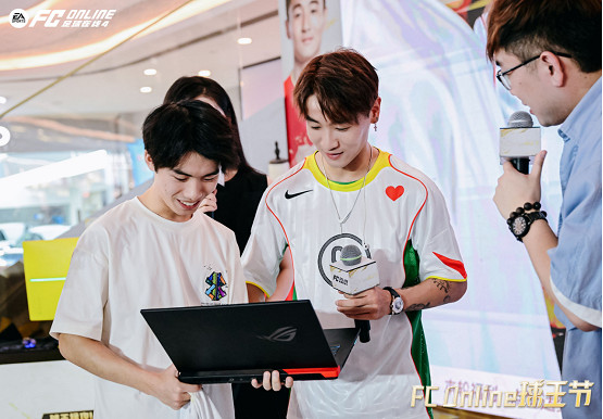 球王猛攻，綠茵爭鋒！韋世豪空降山城，《FC ONLINE》球王節全面開啟