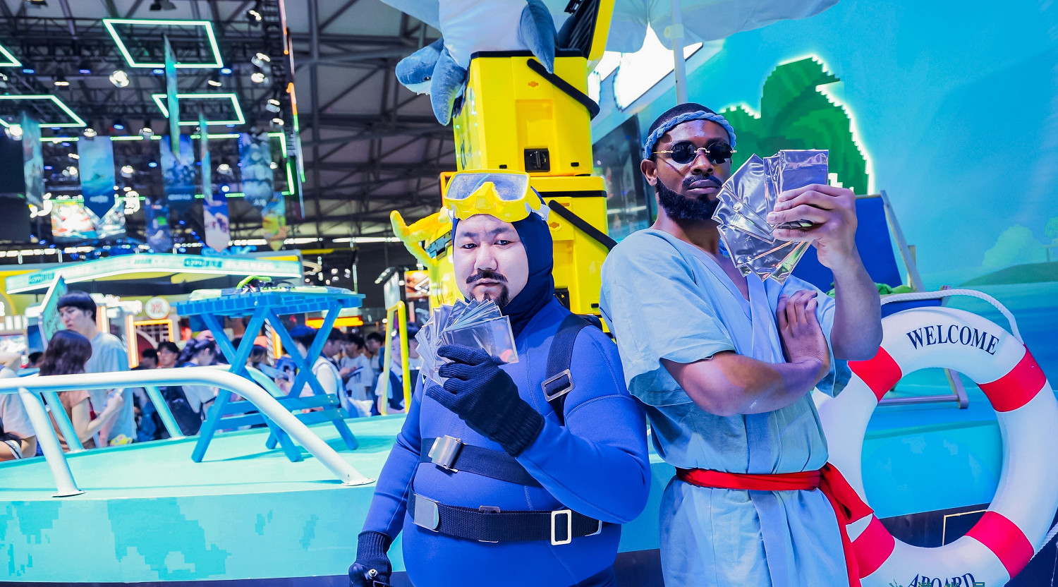 潛水員戴夫現身ChinaJoy,製作人黃載皓入駐微博 潛水員戴夫現身ChinaJoy,製作人黃載皓入駐微博