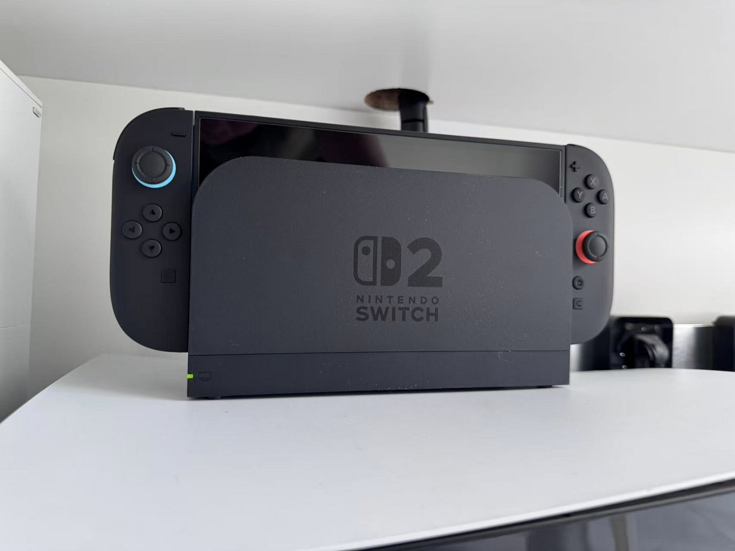 父子網購Switch 2卻是一個空箱，快遞員涉嫌監守自盜
