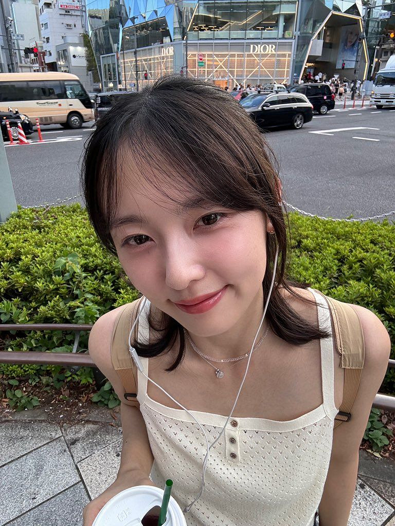 甜度超標!《沉默之丘f》女主臉模寫真:笑容清甜超吸睛! 甜度超標!《沉默之丘f》女主臉模寫真:笑容清甜超吸睛!