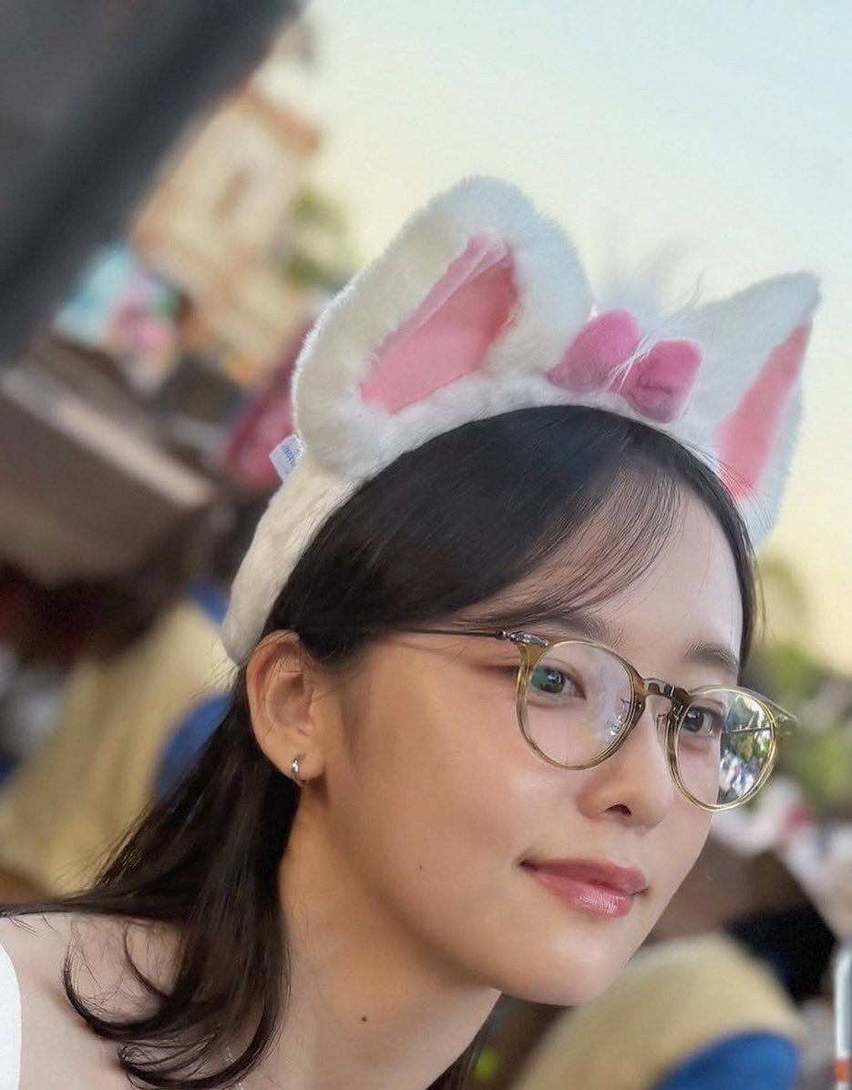 甜度超標!《沉默之丘f》女主臉模寫真:笑容清甜超吸睛! 甜度超標!《沉默之丘f》女主臉模寫真:笑容清甜超吸睛!