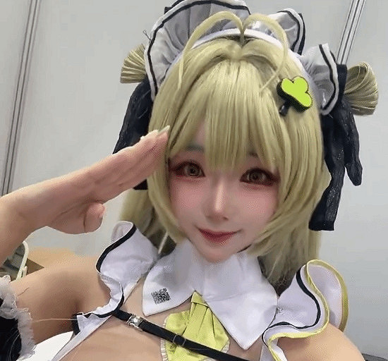 白色蕾絲太勾人！《劍星》體模尹雪花發布新美照！