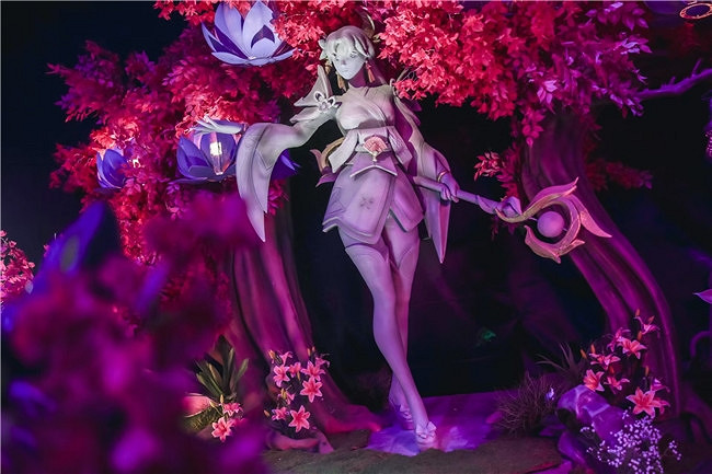 LOL生日會牌面,各女神COSER親臨現場! LOL生日會牌面,各女神COSER親臨現場!