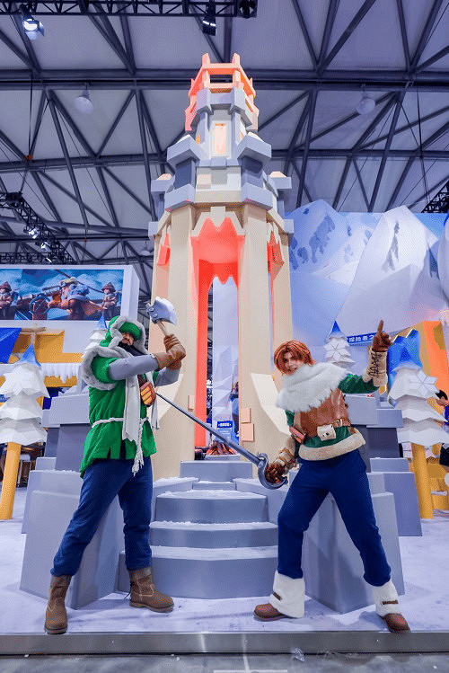 大白熊出沒！世紀華通《無盡冬日》展台打造夏日冰爽打卡點