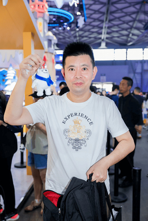 大白熊出沒！世紀華通《無盡冬日》展台打造夏日冰爽打卡點