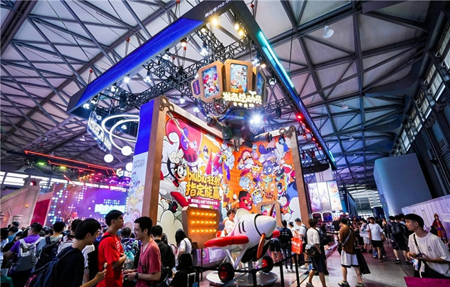 朝夕光年首次亮相ChinaJoy 攜多款新遊矩陣震撼登場 朝夕光年首次亮相ChinaJoy 攜多款新遊矩陣震撼登場