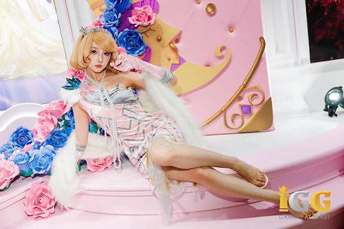 韓國人氣Coser閃耀展區,會玩梗的IGG承包了2025ChinaJoy玩家的所有尖叫 韓國人氣Coser閃耀展區,會玩梗的IGG承包了2025ChinaJoy玩家的所有尖叫