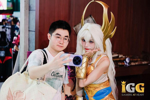 韓國人氣Coser閃耀展區,會玩梗的IGG承包了2025ChinaJoy玩家的所有尖叫 韓國人氣Coser閃耀展區,會玩梗的IGG承包了2025ChinaJoy玩家的所有尖叫