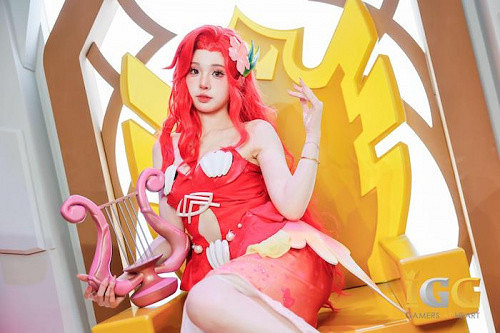 韓國人氣Coser閃耀展區,會玩梗的IGG承包了2025ChinaJoy玩家的所有尖叫 韓國人氣Coser閃耀展區,會玩梗的IGG承包了2025ChinaJoy玩家的所有尖叫