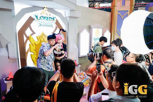 韓國人氣Coser閃耀展區,會玩梗的IGG承包了2025ChinaJoy玩家的所有尖叫 韓國人氣Coser閃耀展區,會玩梗的IGG承包了2025ChinaJoy玩家的所有尖叫