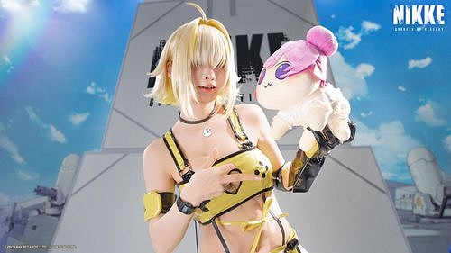 東京Comic Market《勝利女神 妮姬》展位泳裝造型吸睛