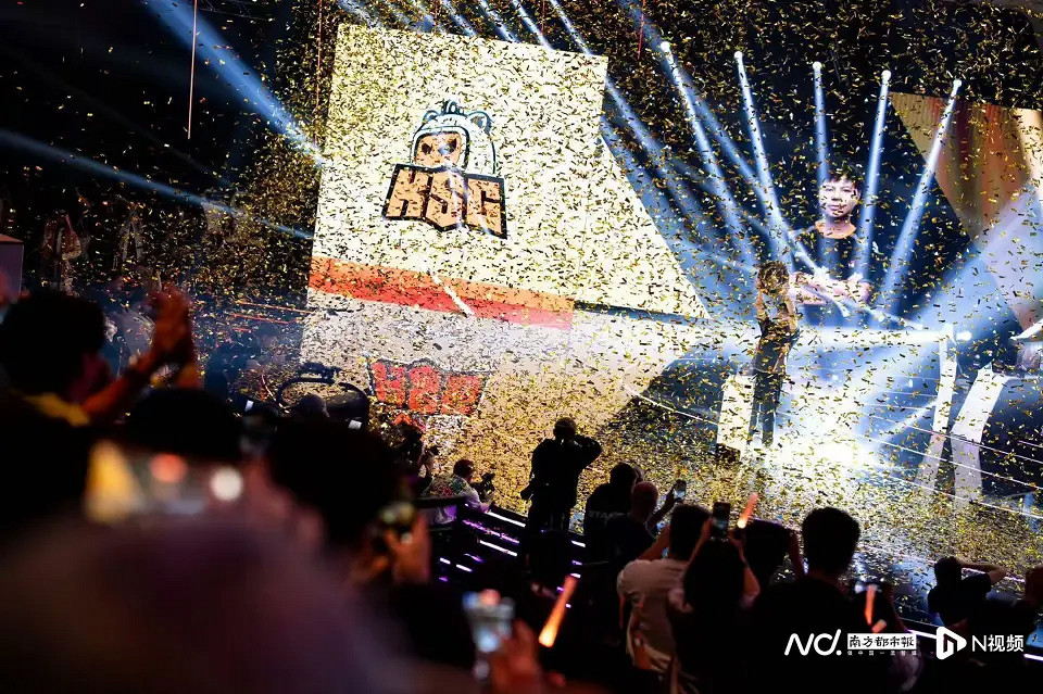 中國格鬥界最高的山最長的河——小孩曾卓君衛冕冠軍