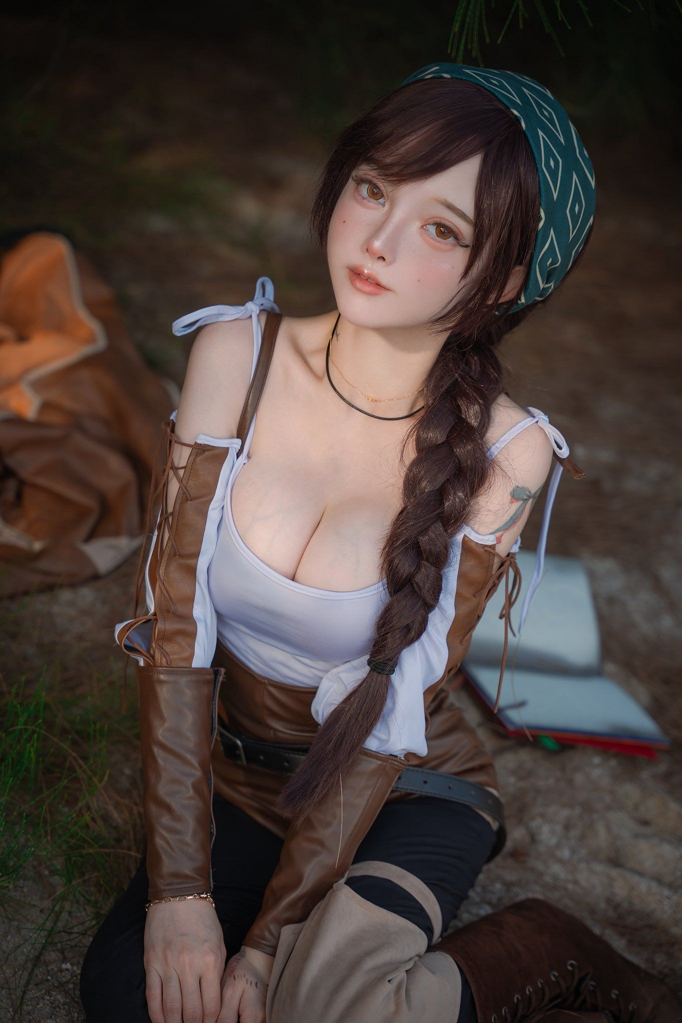 小姐姐COS《怪獵荒野》阿爾瑪:溫柔知性中盡顯性感 小姐姐COS《怪獵荒野》阿爾瑪:溫柔知性中盡顯性感