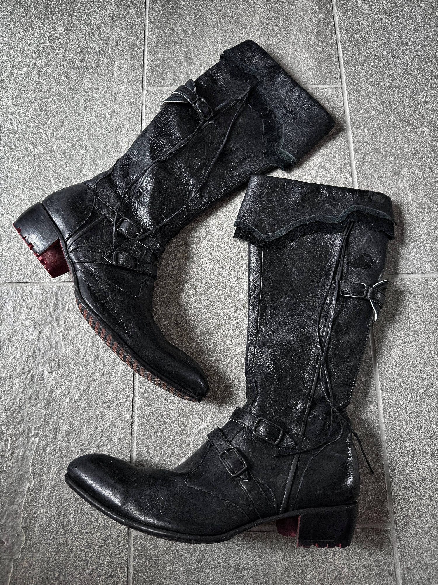 Roen為《失落之魂》主角設計專屬服裝 細節超還原! Roen為《失落之魂》主角設計專屬服裝 細節超還原!