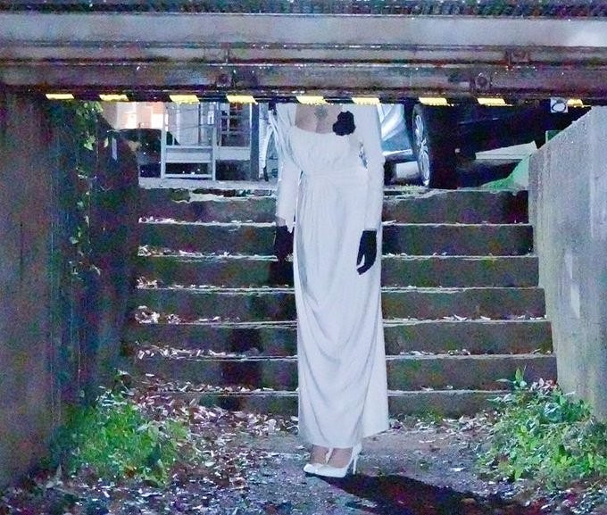 1米8烏克蘭美女coser神還原!現實版"八尺夫人"登場! 1米8烏克蘭美女coser神還原!現實版"八尺夫人"登場!