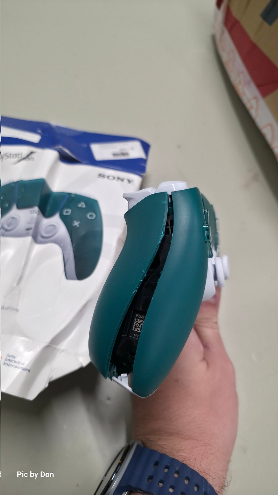 PS5最稀有手把之一在郵寄過程中被毀！價值1300美元