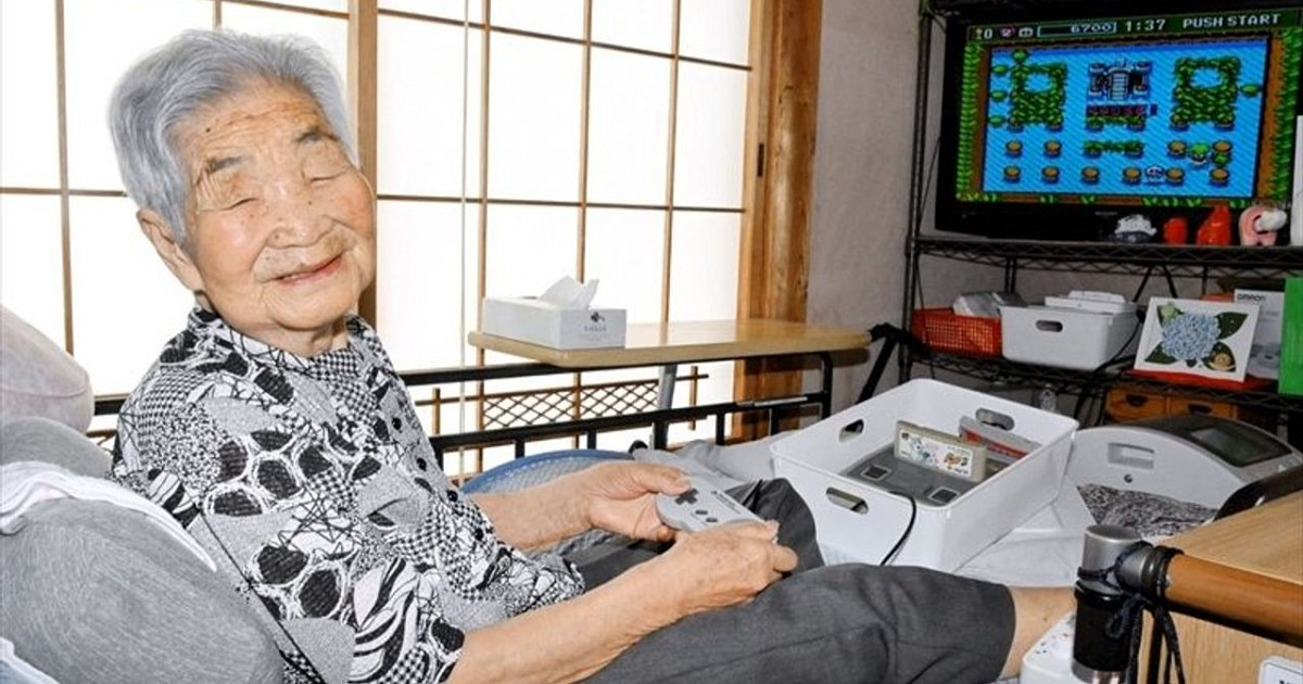 日本百歲老奶奶的長壽秘訣:每天玩三小時超級任天堂 日本百歲老奶奶的長壽秘訣:每天玩三小時超級任天堂