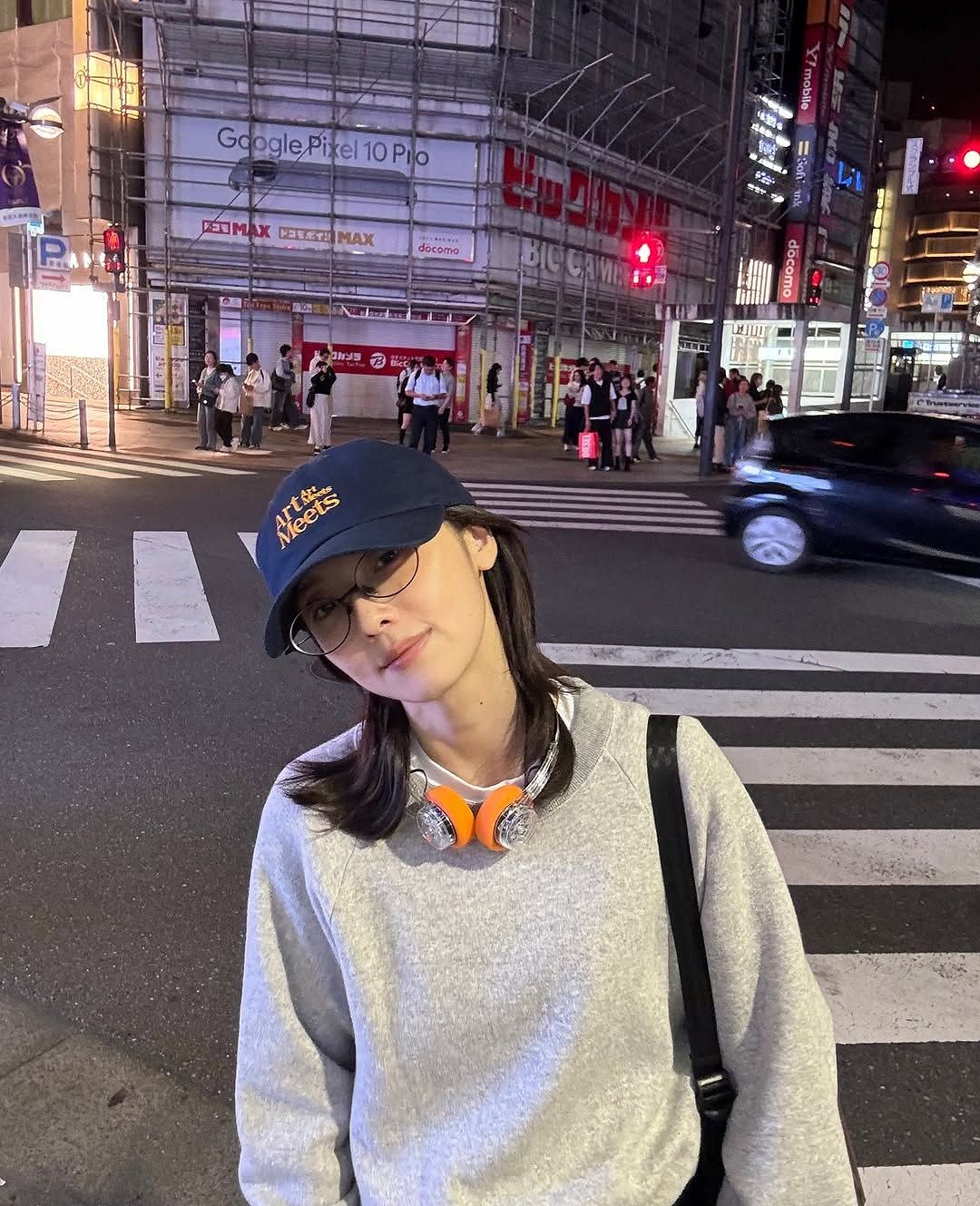 《沉默之丘f》女主臉模曬生活照:打扮美美的吃海底撈! 《沉默之丘f》女主臉模曬生活照:打扮美美的吃海底撈!