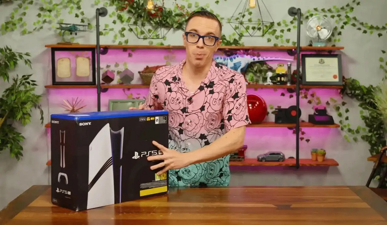 海外博主實測 確證PS5 Pro手把沒有"可更換電池"功能 海外博主實測 確證PS5 Pro手把沒有"可更換電池"功能