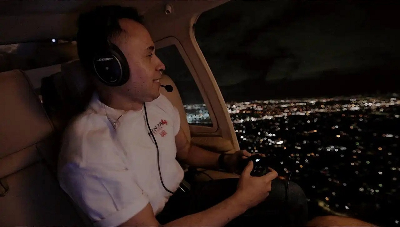 三方攜手為《忍者外傳4》宣傳 高空特技活動創金氏世界紀錄紀錄 三方攜手為《忍者外傳4》宣傳 高空特技活動創金氏世界紀錄紀錄