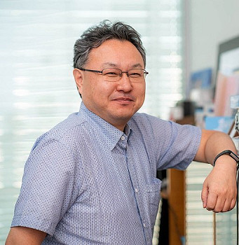 《最終幻想7》為何登陸PS？吉田修平：靠清酒和卡拉OK
