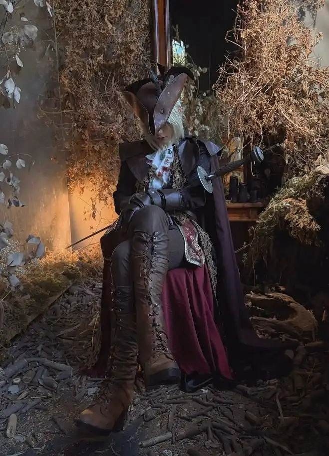 玩家直呼"從遊戲走出來"! 知名Coser神還原瑪利亞師姐 玩家直呼"從遊戲走出來"! 知名Coser神還原瑪利亞師姐