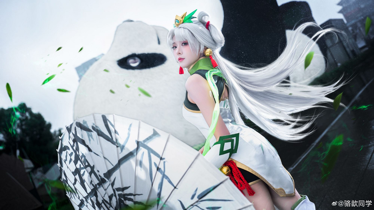 超可愛!LPL主持人駱歆化身《LOL》熊貓娃娃拉克絲 超可愛!LPL主持人駱歆化身《LOL》熊貓娃娃拉克絲