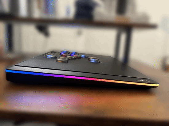 美商海盜船Novablade Pro無搖桿15按鍵控制器獲IGN 9分 美商海盜船Novablade Pro無搖桿15按鍵控制器獲IGN 9分