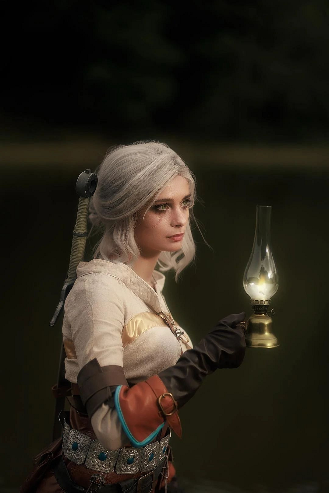 意大利小姐姐COS《巫師3》希裡:冷豔動人超有氣質! 意大利小姐姐COS《巫師3》希裡:冷豔動人超有氣質!