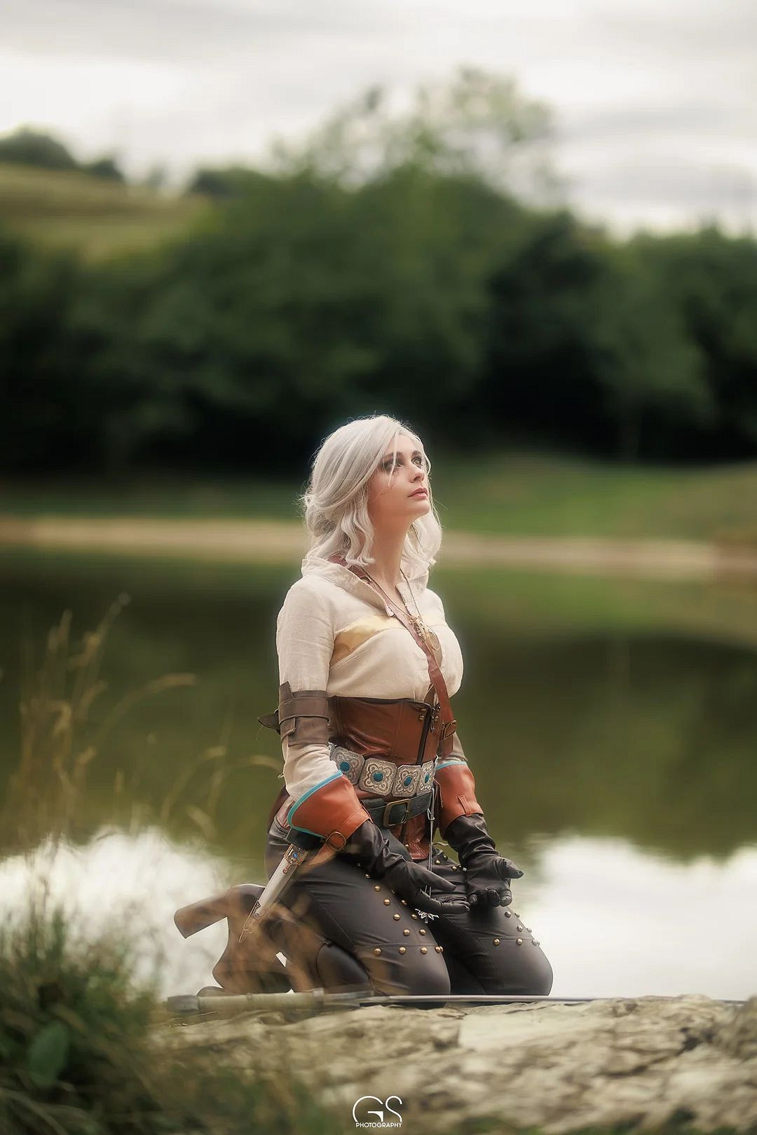 意大利小姐姐COS《巫師3》希裡:冷豔動人超有氣質! 意大利小姐姐COS《巫師3》希裡:冷豔動人超有氣質!