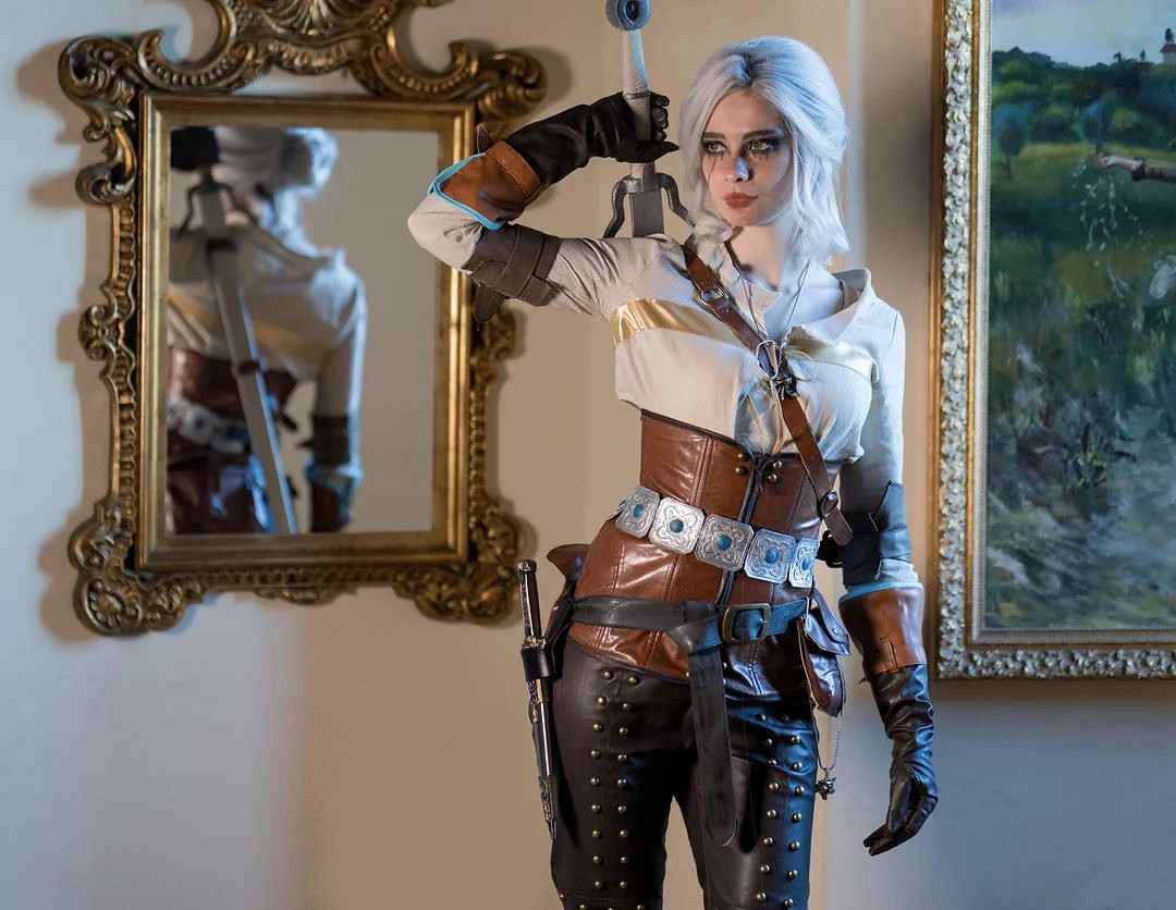 意大利小姐姐COS《巫師3》希裡:冷豔動人超有氣質! 意大利小姐姐COS《巫師3》希裡:冷豔動人超有氣質!