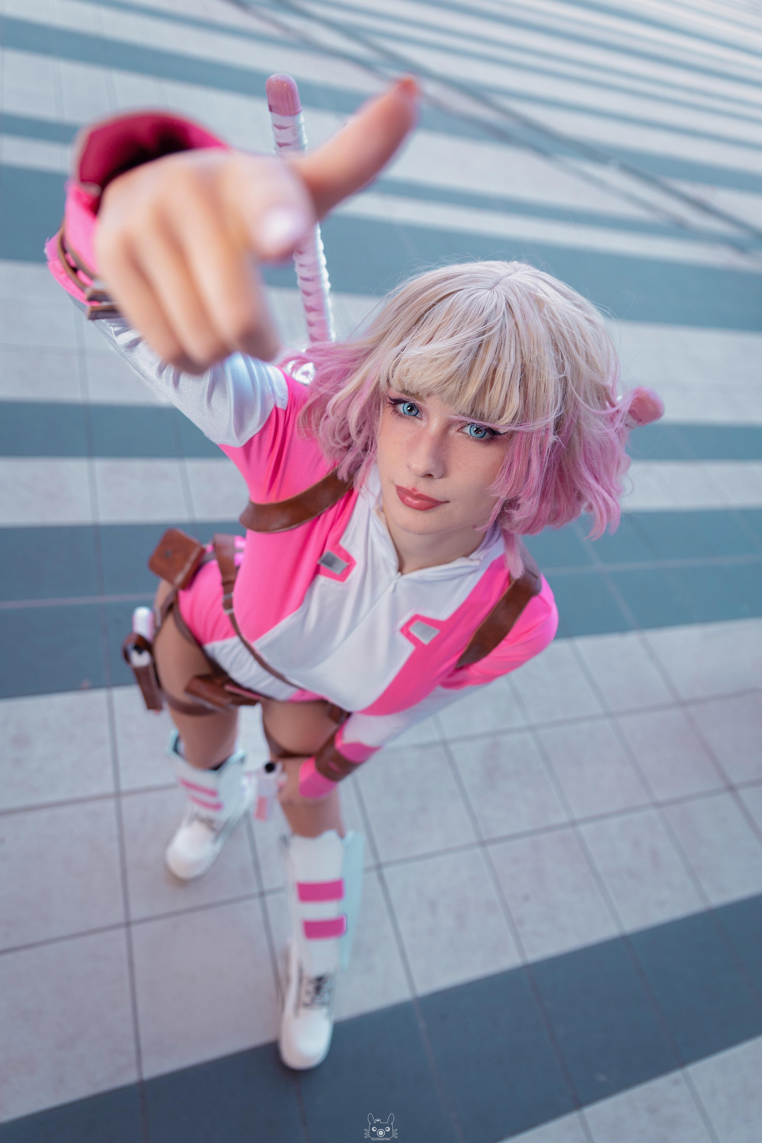 意大利小姐姐COS《巫師3》希裡:冷豔動人超有氣質! 意大利小姐姐COS《巫師3》希裡:冷豔動人超有氣質!