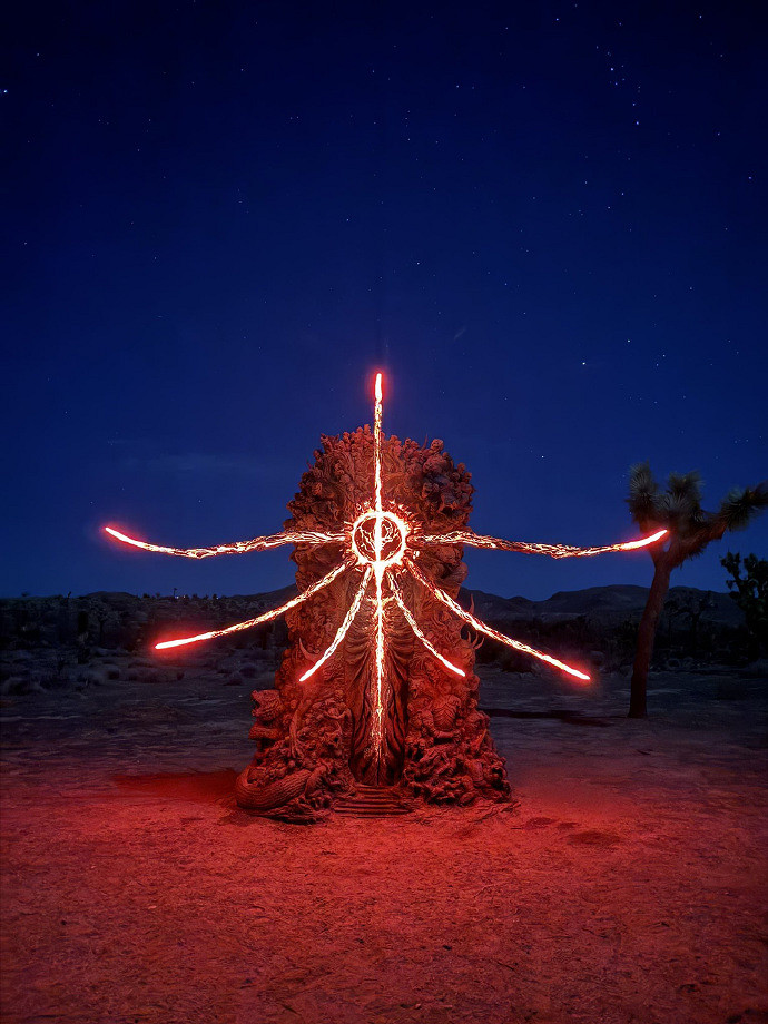 還沒人認領嗎？GTA雕像神似被永罰大劍貫穿的米德拉