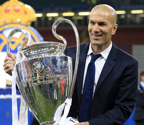 齊祖親授“銀河戰艦”打造指南，《FC足球夢劇場》開啟足球策略遊戲新紀元