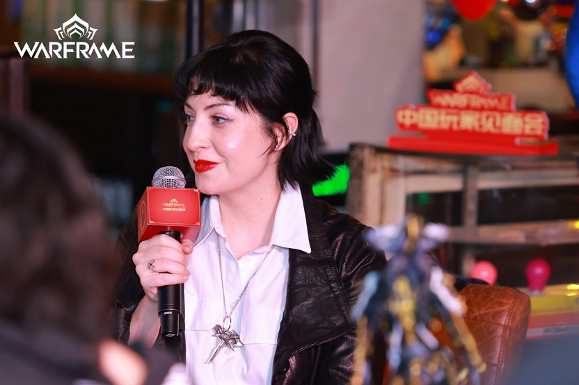 在參與《Warframe》的線下面基後，倉鼠們決定搞點飯吃