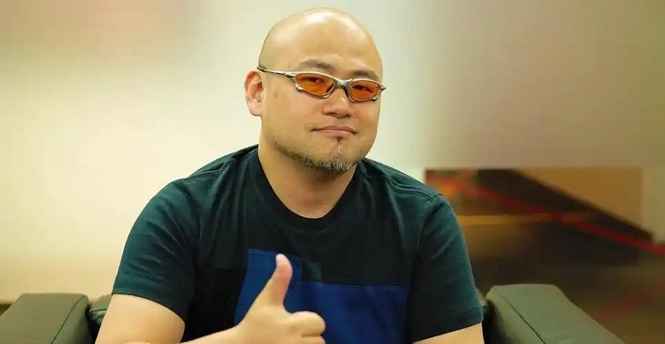 害怕不敢玩?卡普空寄來的《生化9》神谷英樹準備送人 害怕不敢玩?卡普空寄來的《生化9》神谷英樹準備送人