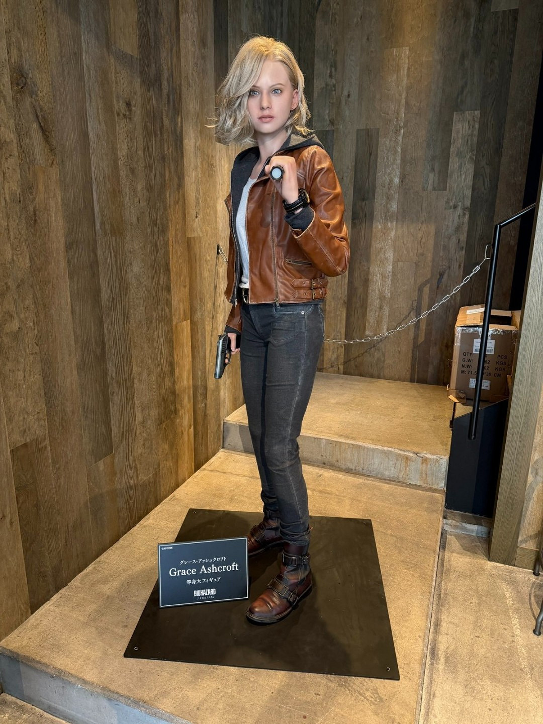 《惡靈古堡9：安魂曲》格蕾斯1/1雕像展示：細節逼真