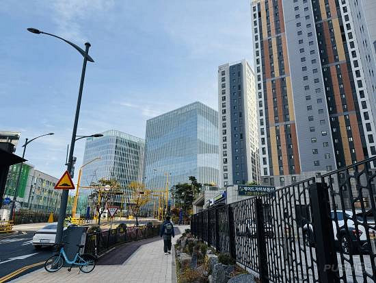 福利拉滿 牛馬の天堂!實探《紅色沙漠》開發商總部 福利拉滿 牛馬の天堂!實探《紅色沙漠》開發商總部