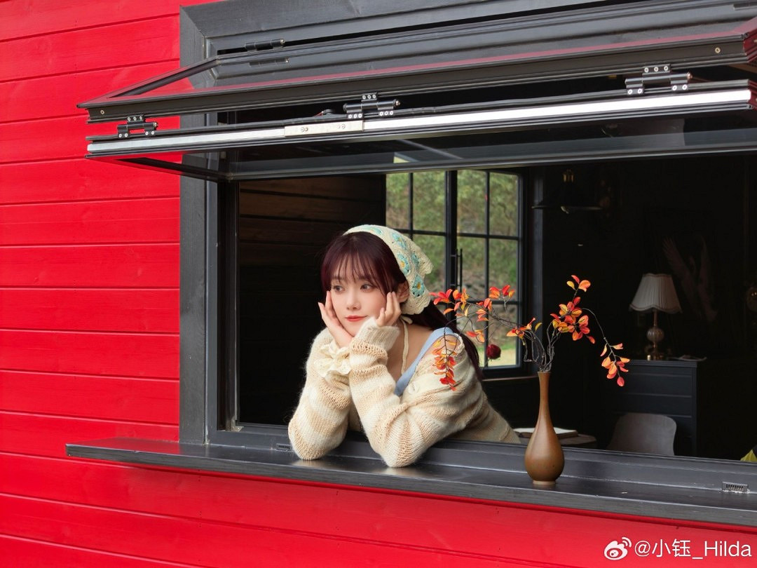 LPL女主持人小鈺曬春遊照:笑容甜美 已走出分手陰霾 LPL女主持人小鈺曬春遊照:笑容甜美 已走出分手陰霾