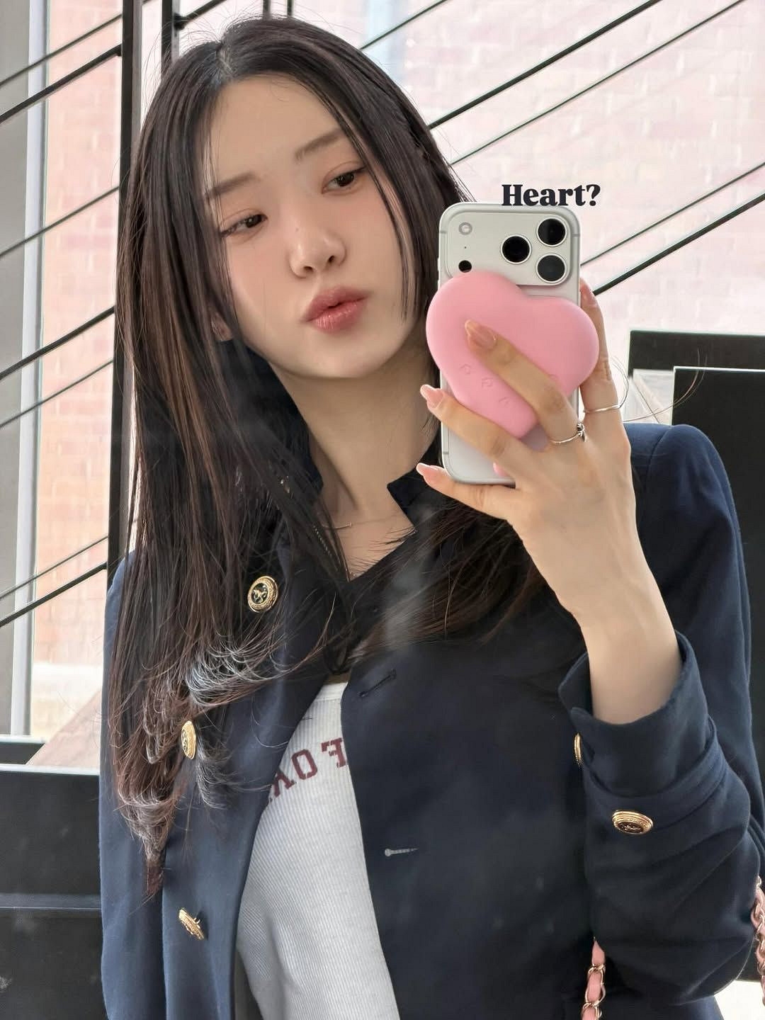 《劍星》體模申才恩新美圖：純欲風搭配大秀身材！