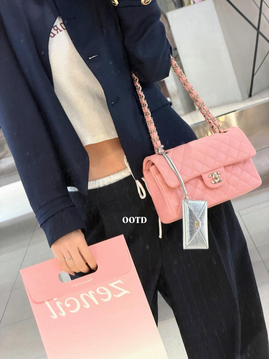 《劍星》體模申才恩新美圖：純欲風搭配大秀身材！