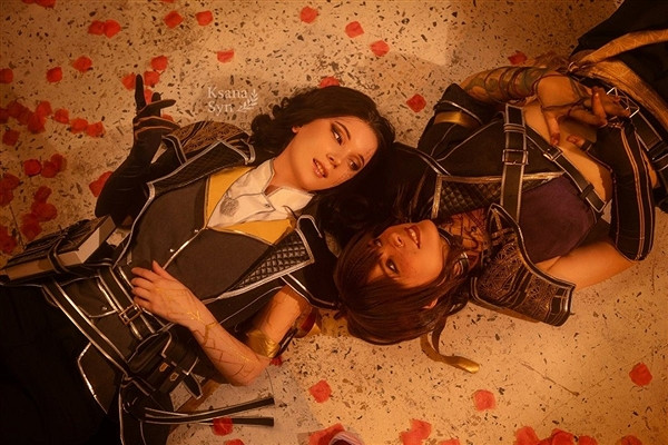 比原版身材更好？國外美女Cos《惡靈古堡》艾達王