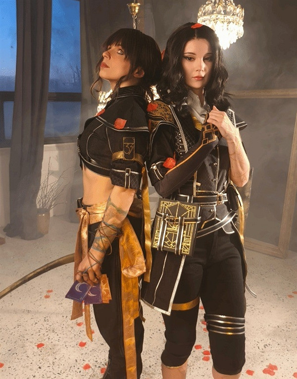 比原版身材更好？國外美女Cos《惡靈古堡》艾達王