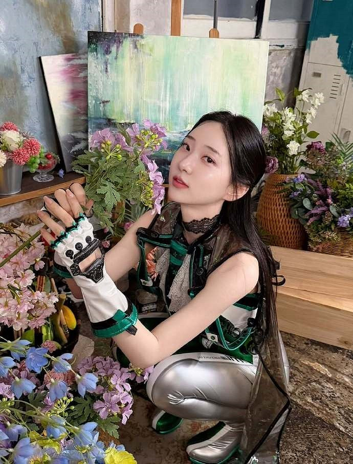 《劍星》女主伊芙體模再次穿上"經典戰袍":完美復刻! 《劍星》女主伊芙體模再次穿上"經典戰袍":完美復刻!