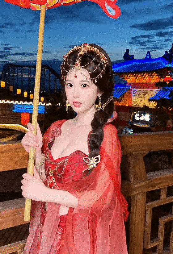 《黑神話》萍萍演員美圖:手提錦鯉燈 紅紗長裙太美了 《黑神話》萍萍演員美圖:手提錦鯉燈 紅紗長裙太美了