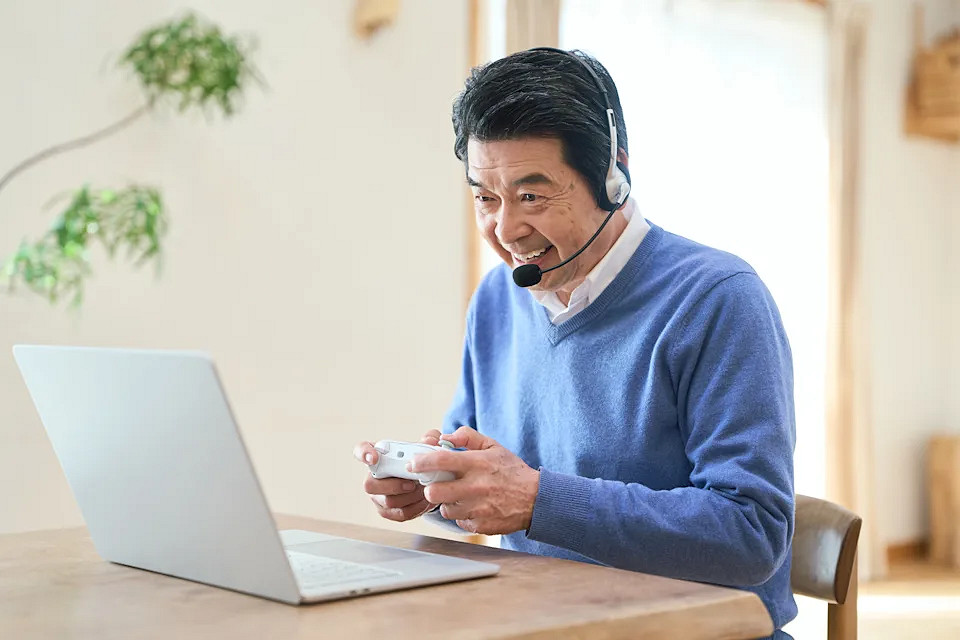 日本父親將珍藏美少女遊戲傳給兒子 打開存檔瞬間傻眼